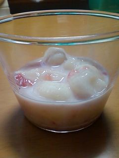 こどものおやつ☆いちごミルク白玉-レシピのメイン写真