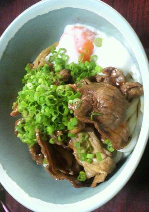 簡単!!絶品*温玉肉うどん-レシピのメイン写真