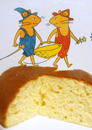 ぐりとぐらのケーキ(炊飯器使用)-レシピのメイン写真