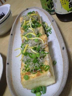 カリカリちりめん雑魚のせ豆腐ステーキ-レシピのメイン写真