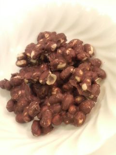 節分で余った豆で♪大豆チョコ-レシピのメイン写真