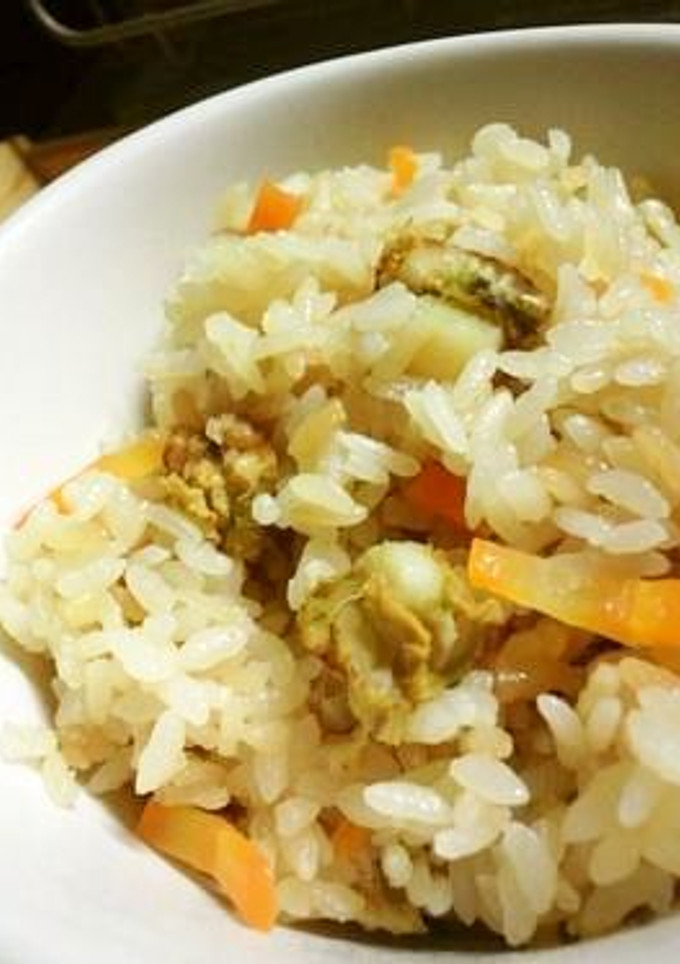 ホタテの稚貝で炊き込みご飯-レシピのメイン写真