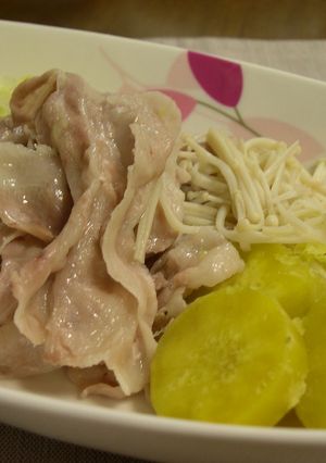 豚肉の簡単蒸ししゃぶ★さつまいもが美味-レシピのメイン写真