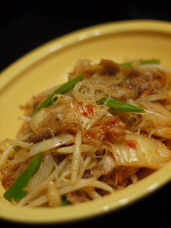 韓国キムチdeシラタキモヤシ豚炒め-レシピのメイン写真