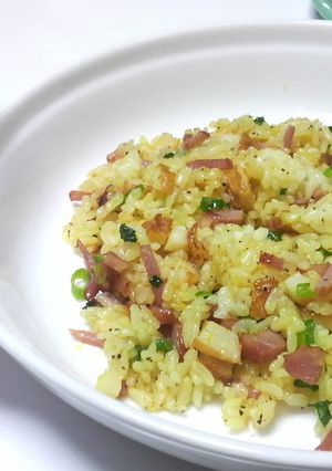 家にある材料でターメリックライス-レシピのメイン写真