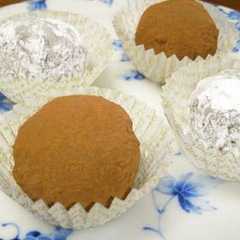 รูปของ ♡オレンジピール入りチョコトリュフ♡