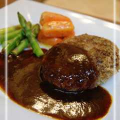 รูปของ Happy♪洋食屋さん風♡ハンバーグ*