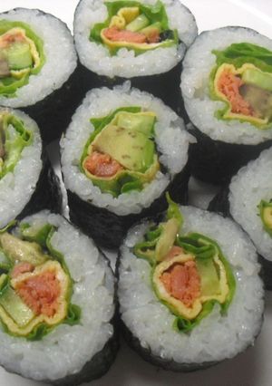 恵方巻きにも♪鮭フレークで太巻き-レシピのメイン写真