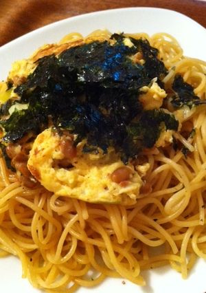 納豆オムレツのっけパスタ-レシピのメイン写真