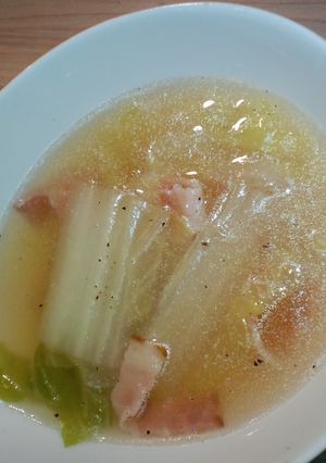 ペッパー香る♡白菜&ベーコンスープ-レシピのメイン写真