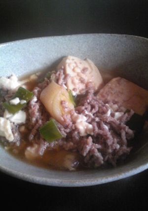 鍋にいれるだけ！豆腐とひき肉でほっこり-レシピのメイン写真