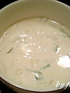 粉末干し椎茸で良い香りのミルクスープ-レシピのメイン写真