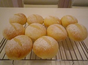薄力粉と米粉でもっちり丸パン-レシピのメイン写真