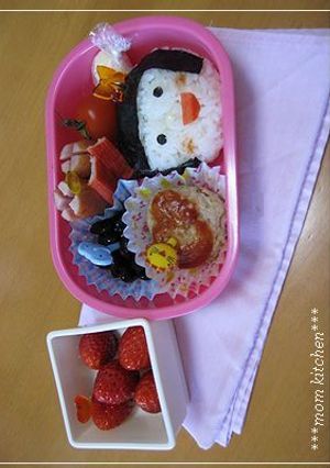 女の子のおにぎりのお弁当♪-レシピのメイン写真