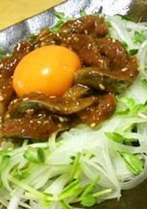 玉ねぎたっぷり　秋刀魚のユッケ-レシピのメイン写真