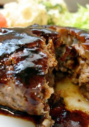 肉の旨みがギュッと詰まった☆ハンバーグ-レシピのメイン写真