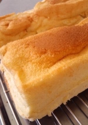 パウンド型シンプルシフォンケーキ-レシピのメイン写真
