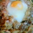 白菜入り☆焼きうどん半熟卵のせ