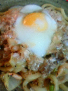 白菜入り☆焼きうどん半熟卵のせ-レシピのメイン写真