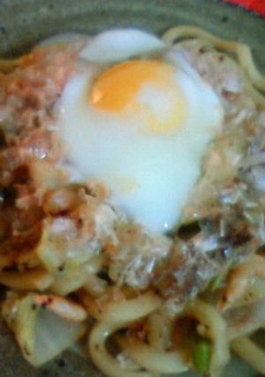 白菜入り☆焼きうどん半熟卵のせ-レシピのメイン写真