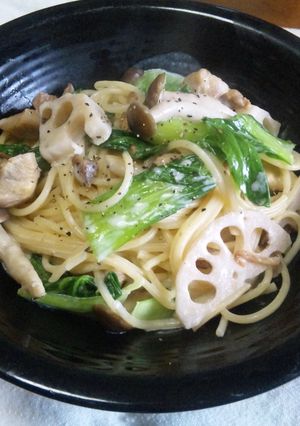チンゲン菜とレンコンのクリームパスタ-レシピのメイン写真