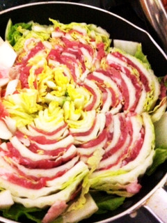 白菜と豚肉のミルフィーユお花鍋♡-レシピのメイン写真