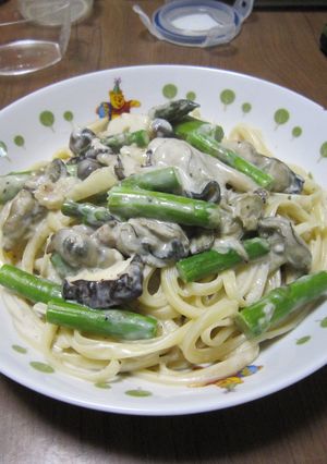 かきとアスパラガスのクリームパスタ-レシピのメイン写真