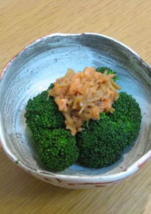 焼さけあらほぐしとなめ茸の野菜和え-レシピのメイン写真