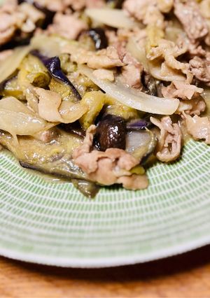 今日の晩御飯！豚肉とナス玉ねぎの味噌炒め-レシピのメイン写真