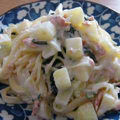 รูปของ 簡単☆鮭フレーク＆ポテト＆ポパイのパスタ