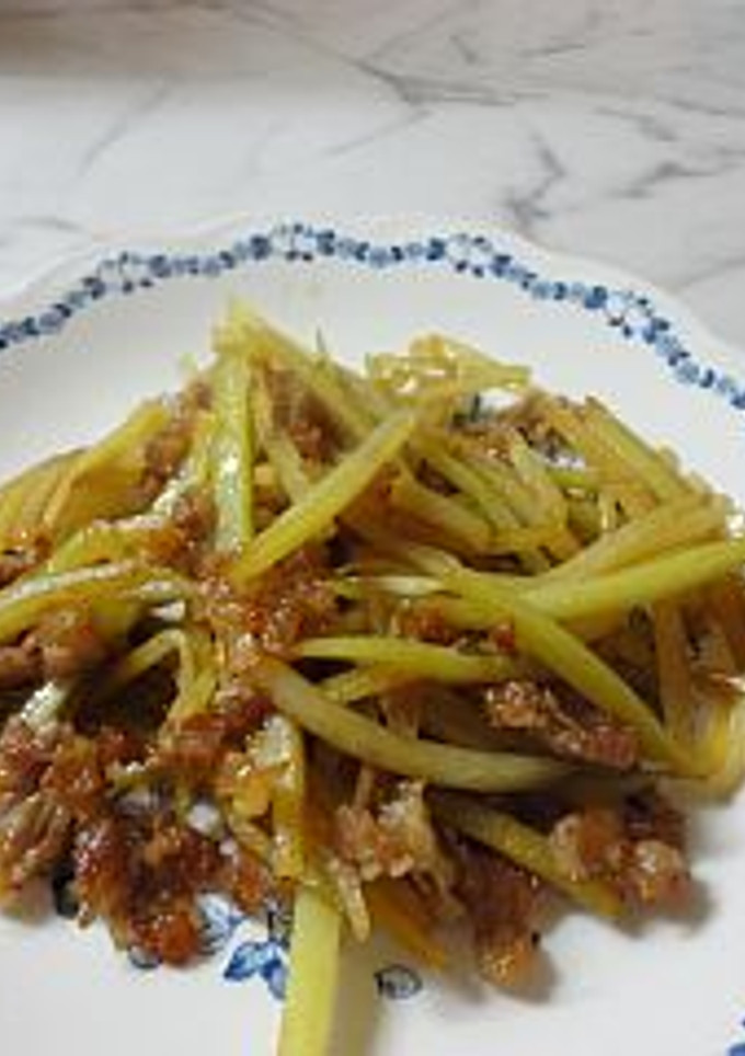 節約！超簡単！大根の皮と豚ばら肉炒め-レシピのメイン写真