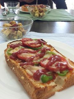 ピザトースト-レシピのメイン写真