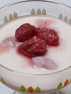イチゴの牛乳かん-レシピのメイン写真