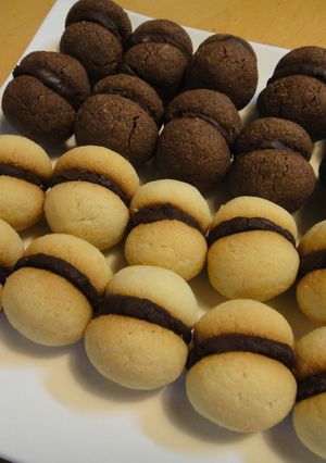 さくほろ♪まんまるクッキーのチョコサンド-レシピのメイン写真