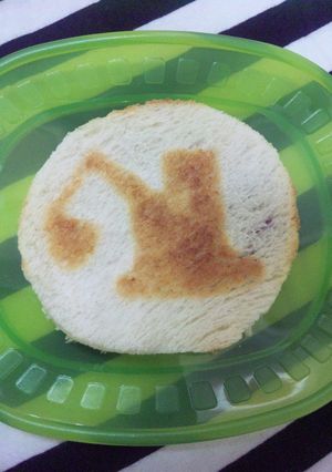 子供大喜び♪コゲ目deお絵描きパン★-レシピのメイン写真