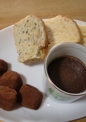 しっとりフードプロセッサでパウンドケーキ-レシピのメイン写真