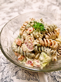 アボカドとショートパスタのクリチサラダ♪-レシピのメイン写真