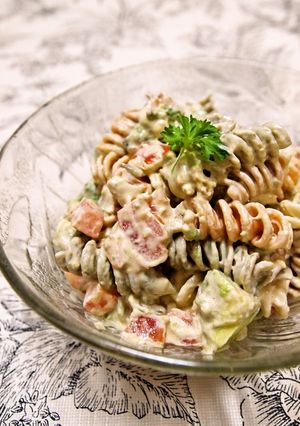 アボカドとショートパスタのクリチサラダ♪-レシピのメイン写真