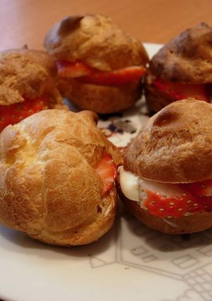 いちごのシュークリーム-レシピのメイン写真