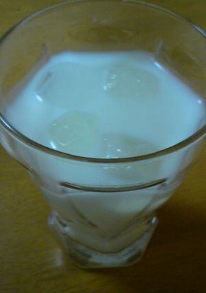 牛乳の匂いが嫌いな人の為のアイスミルク-レシピのメイン写真