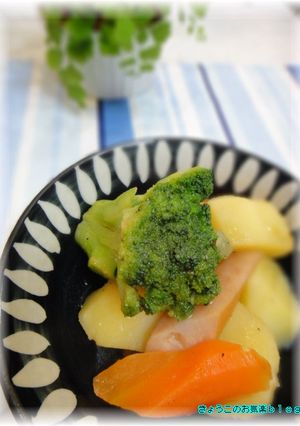 ジャガ芋とウインナーのブラックペッパー煮-レシピのメイン写真