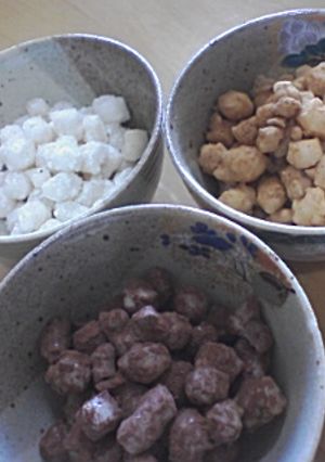色とりどり☆切り餅de揚げないひなあられ-レシピのメイン写真