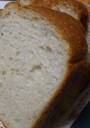 ご飯が入ったふんわり食パンHBで焼いたよ-レシピのメイン写真
