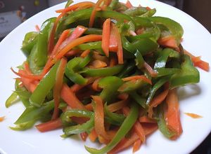 緑黄色野菜たっぷり食べられる人参ピーマン-レシピのメイン写真