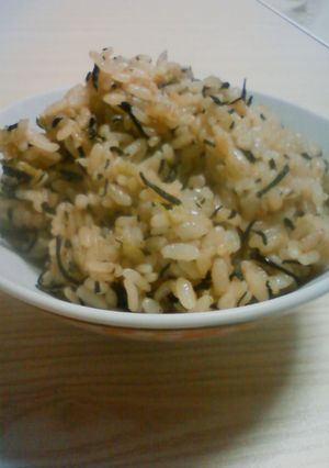 優しい味のひじきご飯♪-レシピのメイン写真