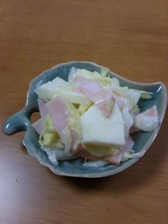 白菜×りんご×ハム de 冬サラダ-レシピのメイン写真