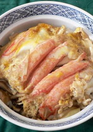 見た目は豪華に、カニかま丼-レシピのメイン写真
