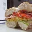 大好き!甘卵とサーモンでベーグルサンド