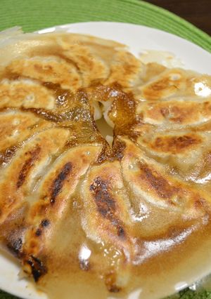 豆腐でヘルシー！羽根つき餃子！-レシピのメイン写真