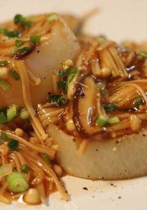 大根ステーキ＊きのこバター醤油のソース-レシピのメイン写真